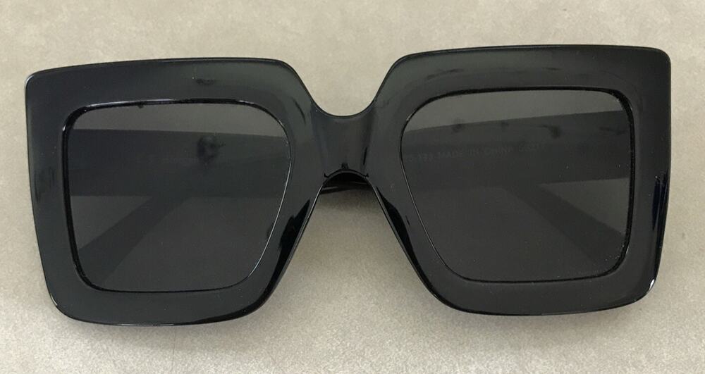 AJ Morgan Black 59217 Cats Meow Vintage Style Square Frame Sunglasses 52-25-143